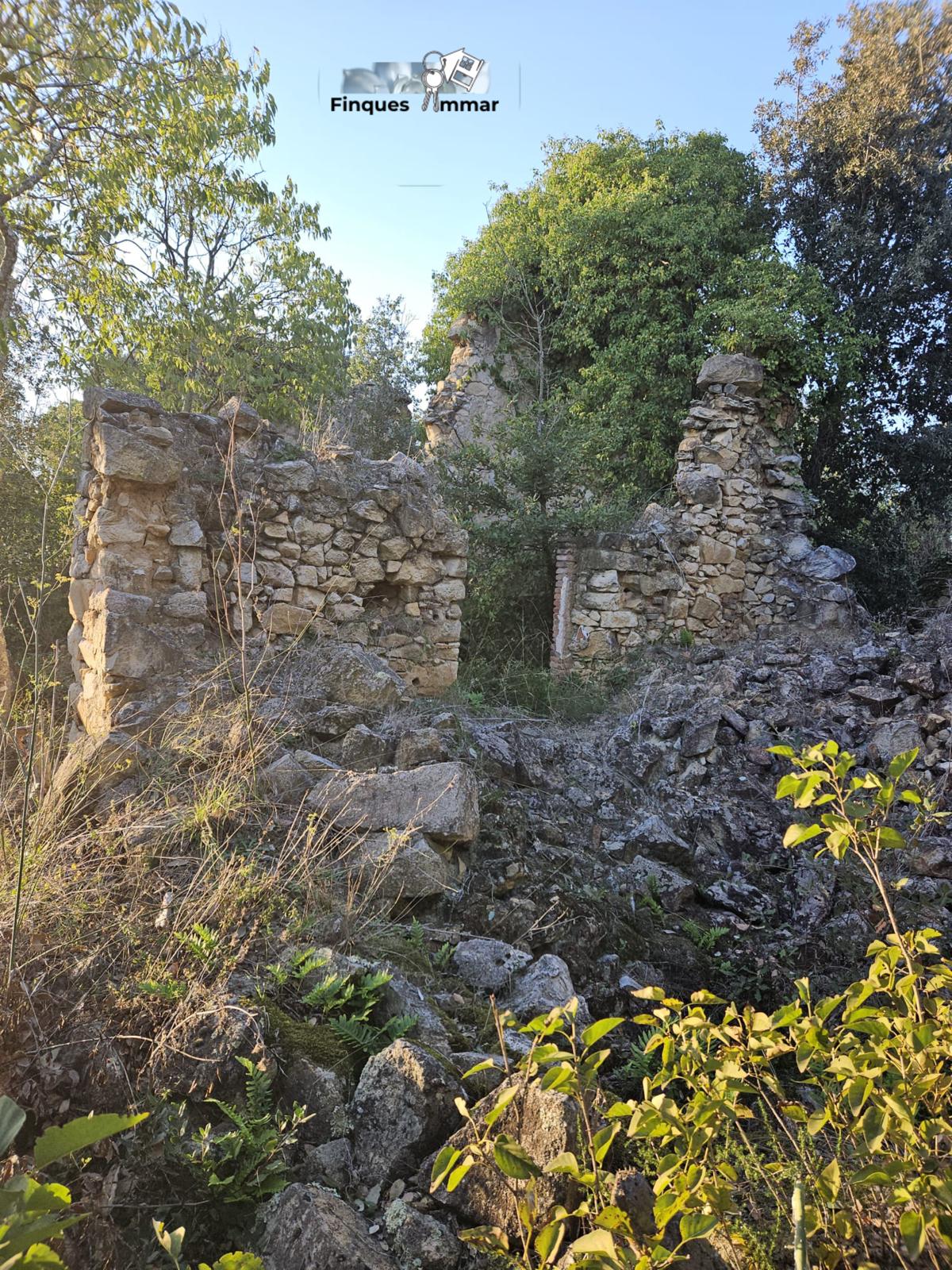 Finca Rústica Riuderenes